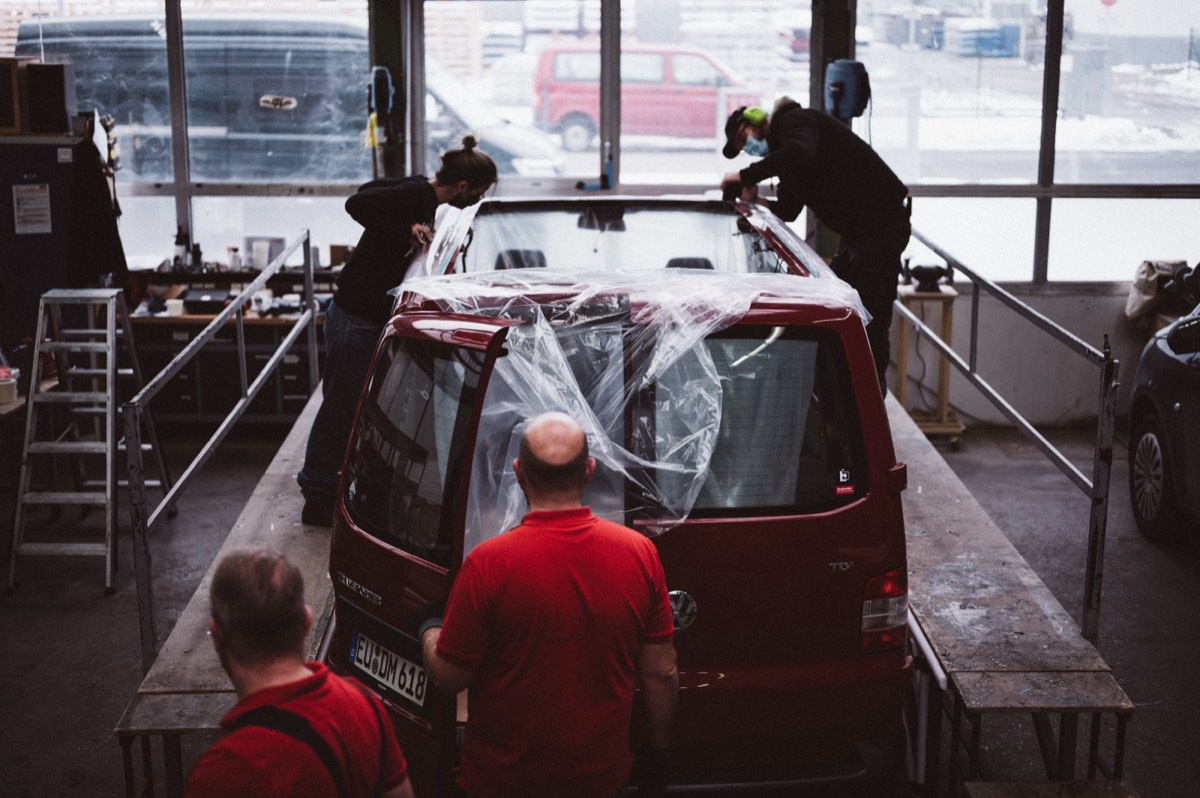 Einbau des SCA 190 Aufstelldachs am VW T5