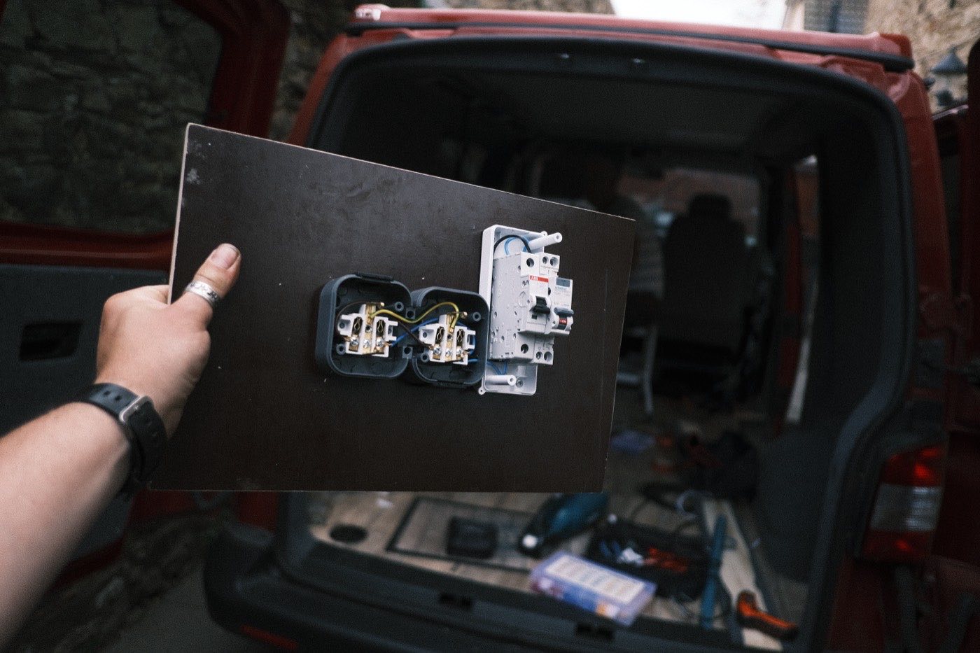 VW T5/T6 Elektrik und Stromversorgung im Campervan: Solar, Batterie, 230V